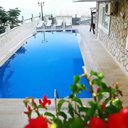 6 Bedroom With Private Pool *