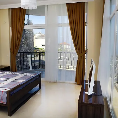 6 Bedroom With Private Pool