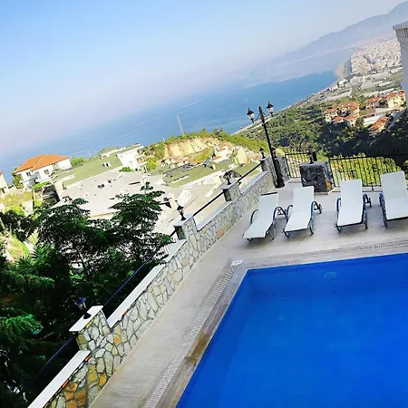 6 Bedroom With Private Pool Willa