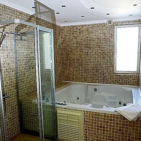 Willa 6 Bedroom With Private Pool
