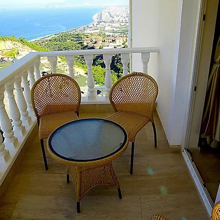 6 Bedroom With Private Pool *